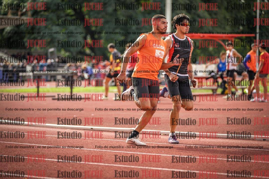 Fotos de los 400 m llanos de varones