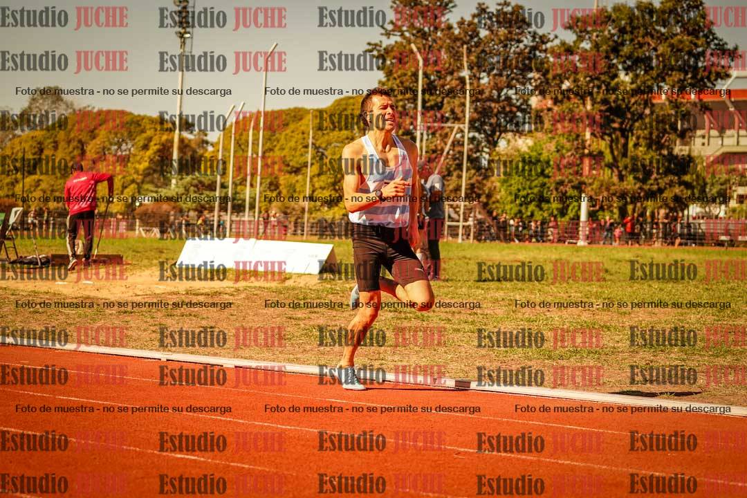 Fotos de los 800 m llanos de varones