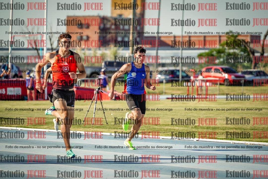 Fotos de los 400 m llanos de varones