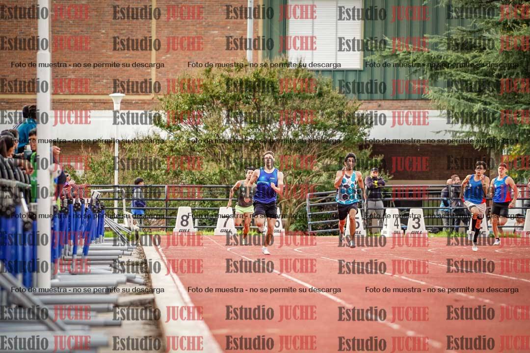 Fotos de los 400 m llanos de varones