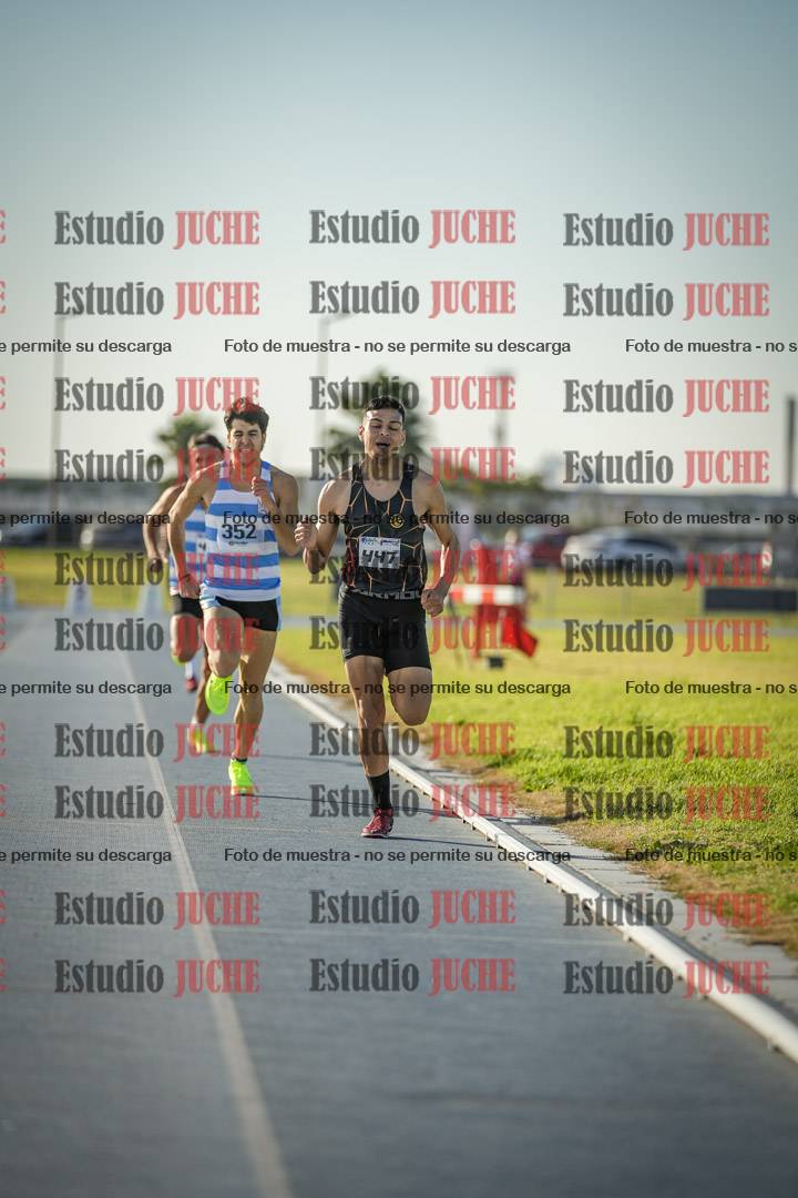 Fotos de los 1500 m llanos de varones
