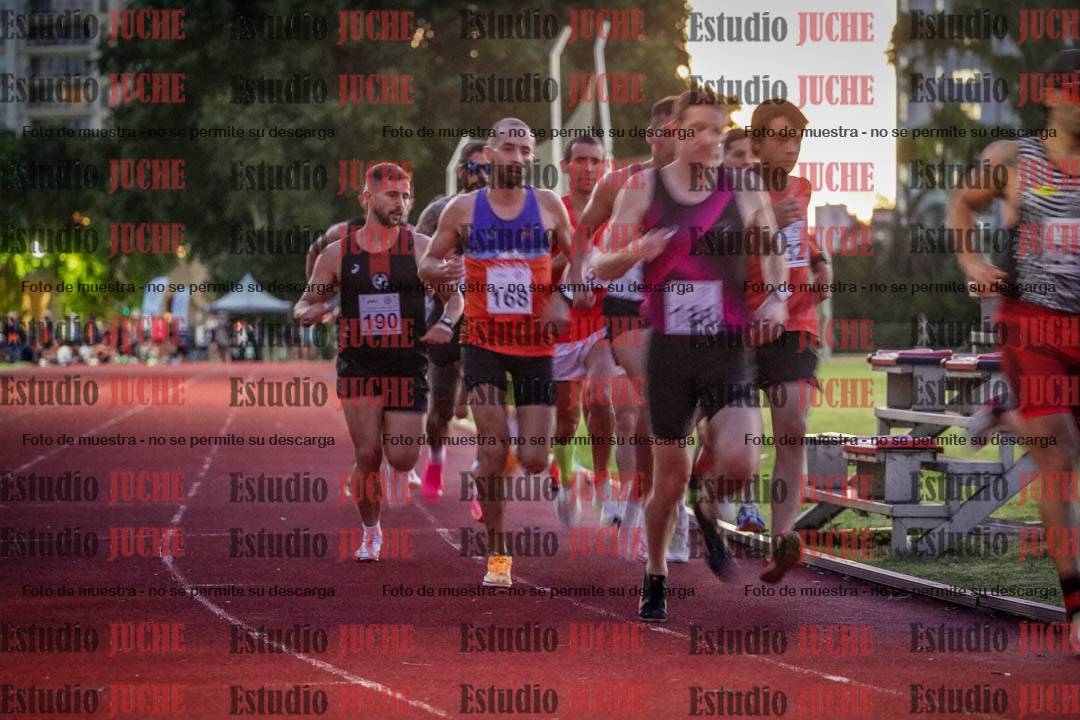 Fotos de los 1500 m llanos de varones