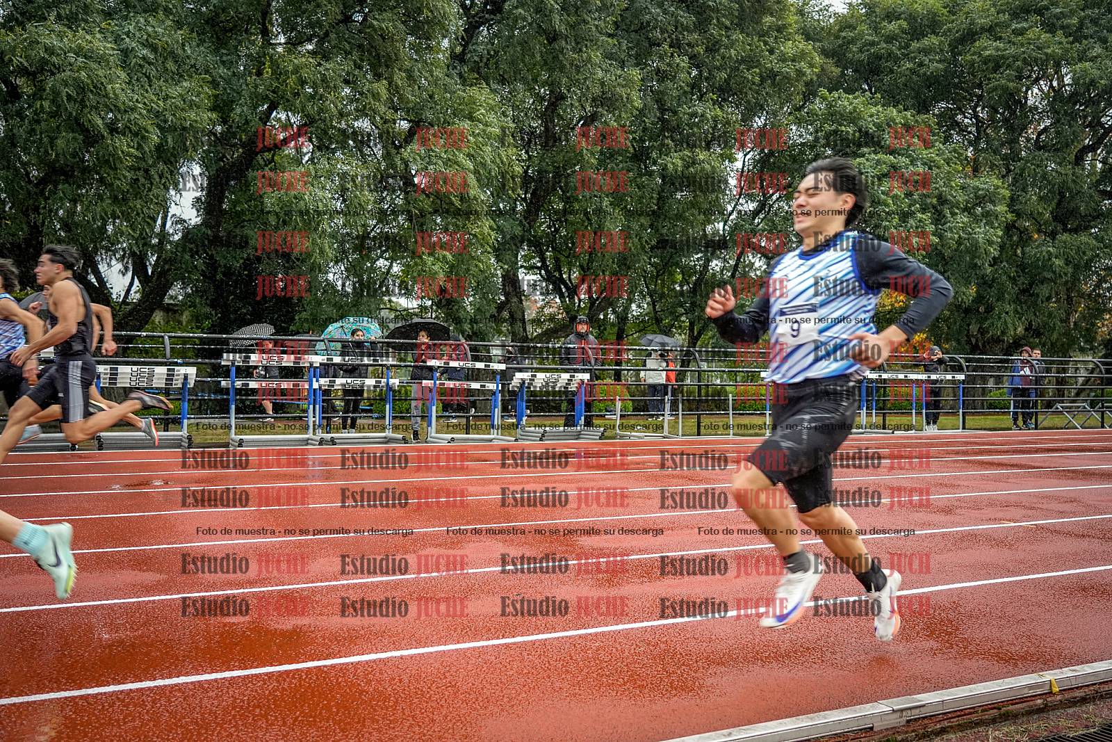 Fotos de los 100 m llanos de varones - FINAL
