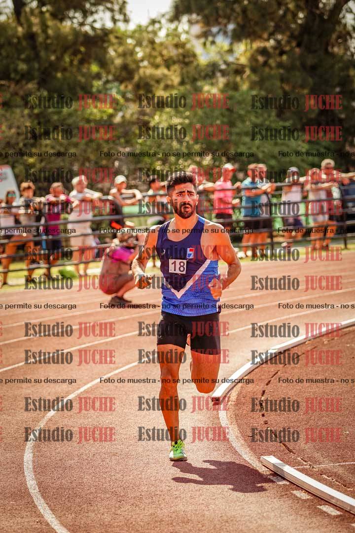 Fotos de los 800 m llanos de varones