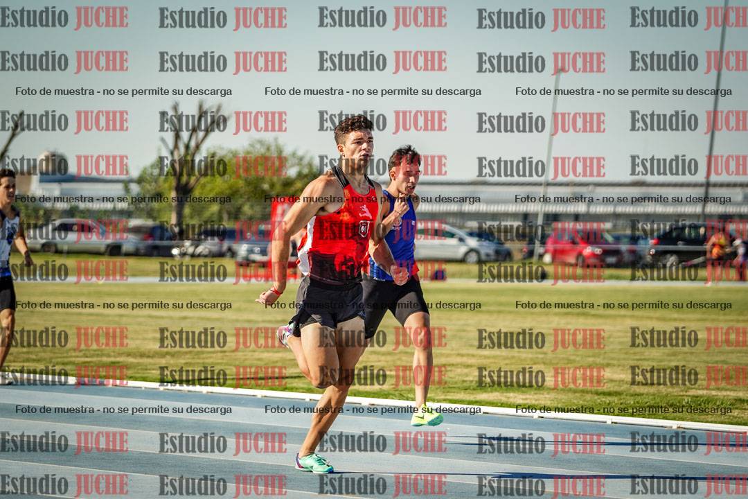 Fotos de los 400 m llanos de varones