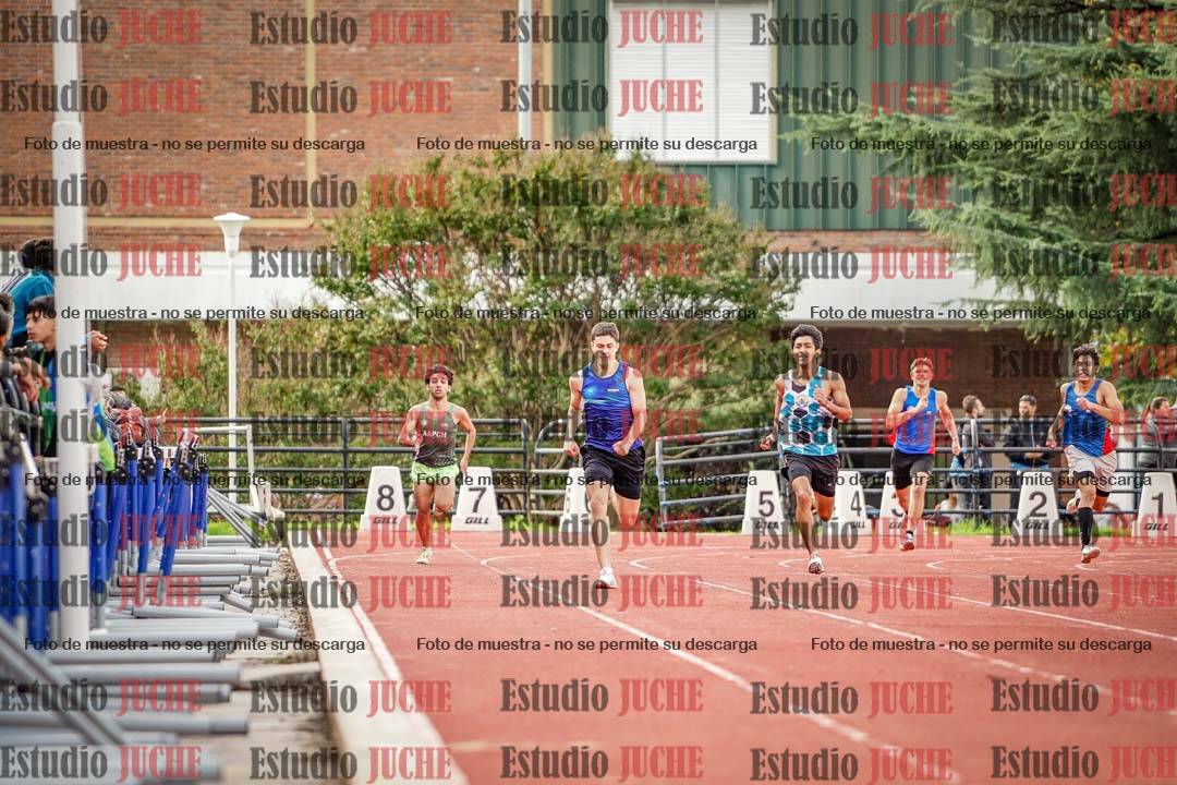 Fotos de los 400 m llanos de varones