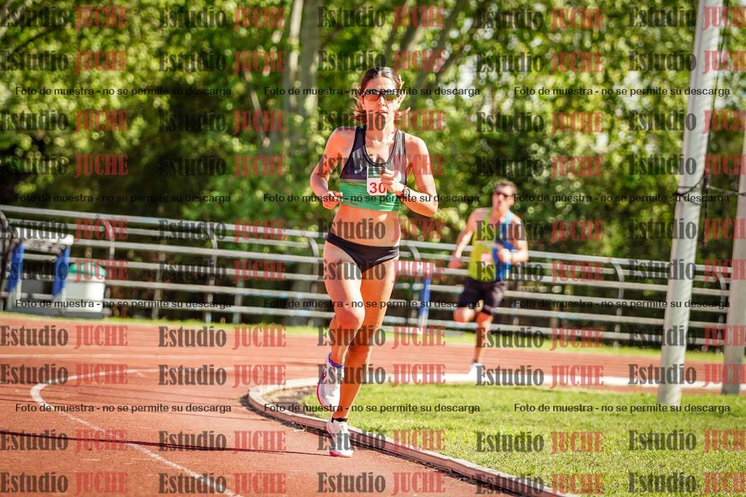 Fotos de los 5000 m llanos de mujeres y varones