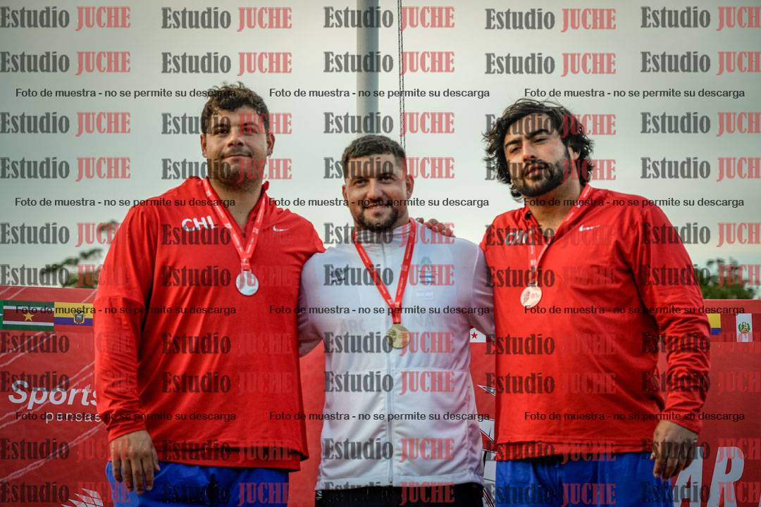 Fotos de algunos extras y podios del día 1