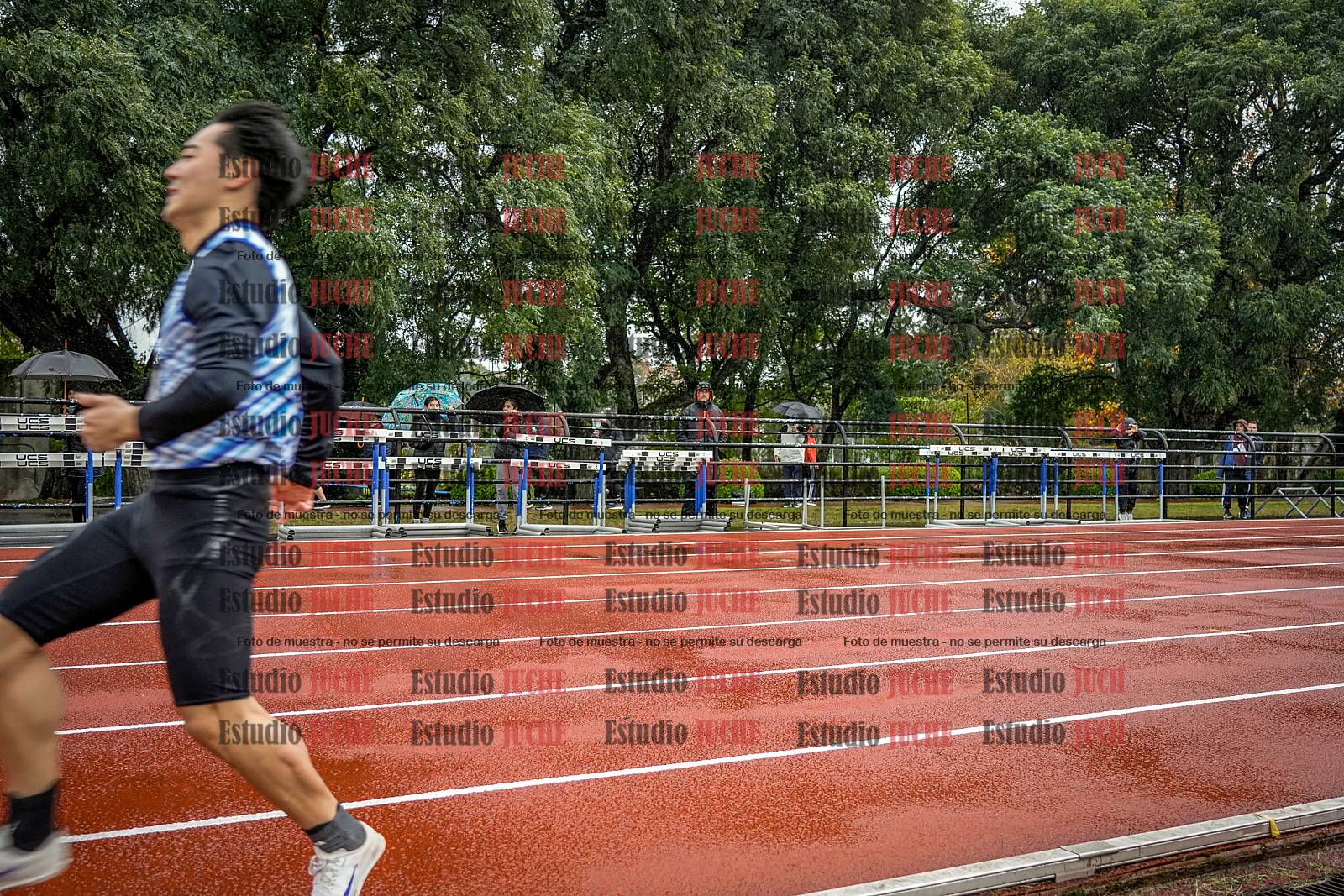 Fotos de los 100 m llanos de varones - FINAL