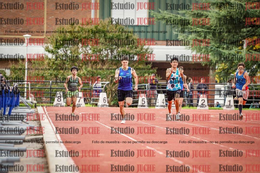 Fotos de los 400 m llanos de varones