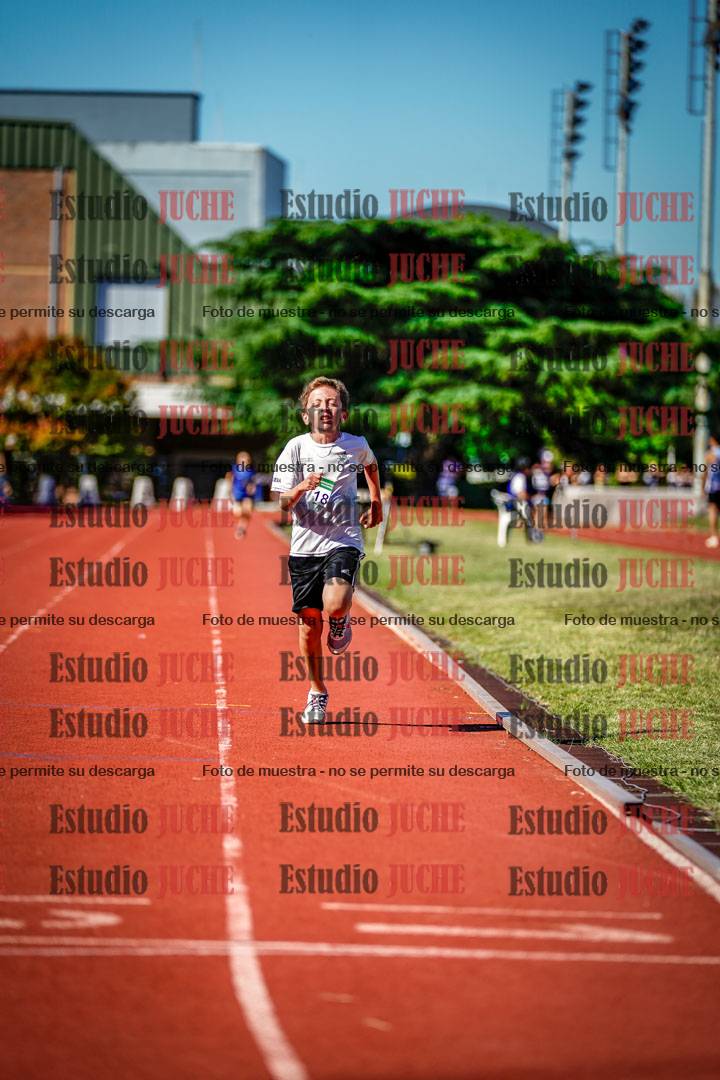 Fotos de los 1200 m llanos de varones