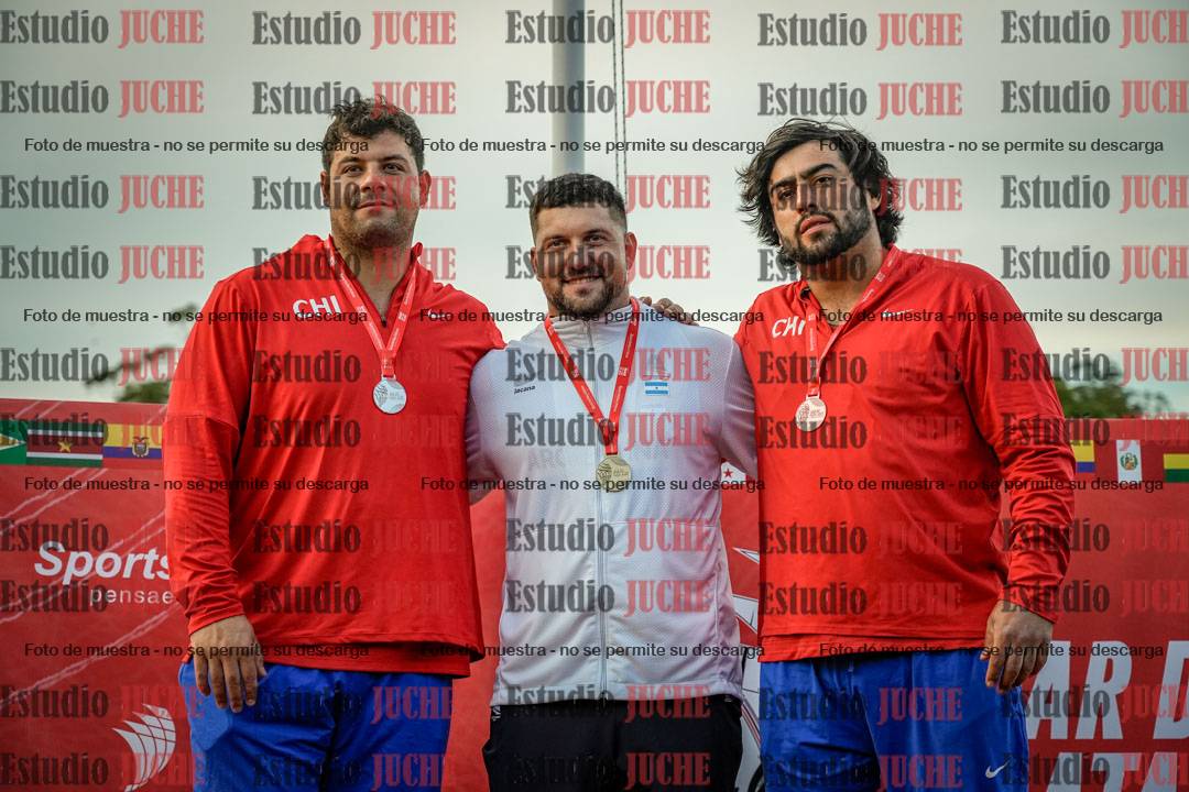 Fotos de algunos extras y podios del día 1