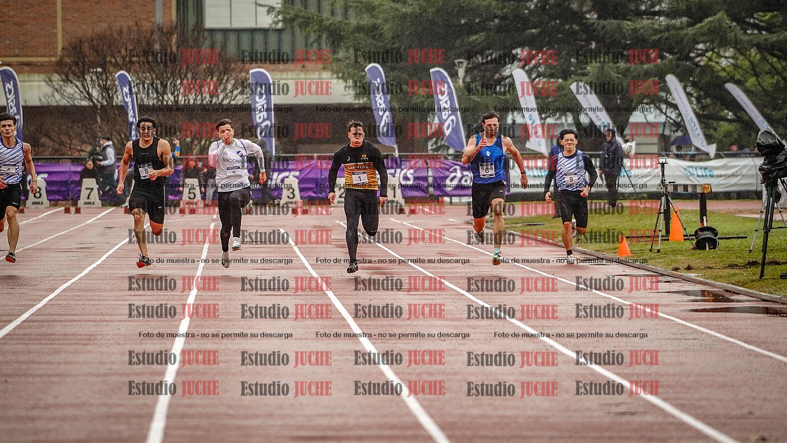 Fotos de los 100 m llanos de varones - FINAL