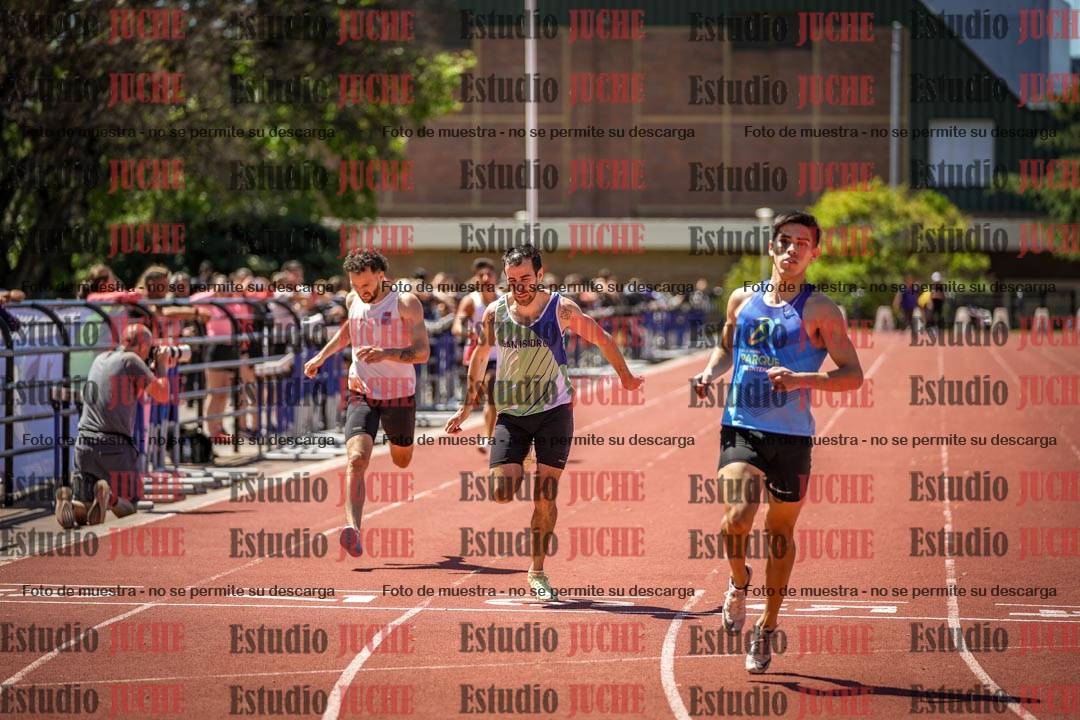 Fotos de los 400 m llanos de varones