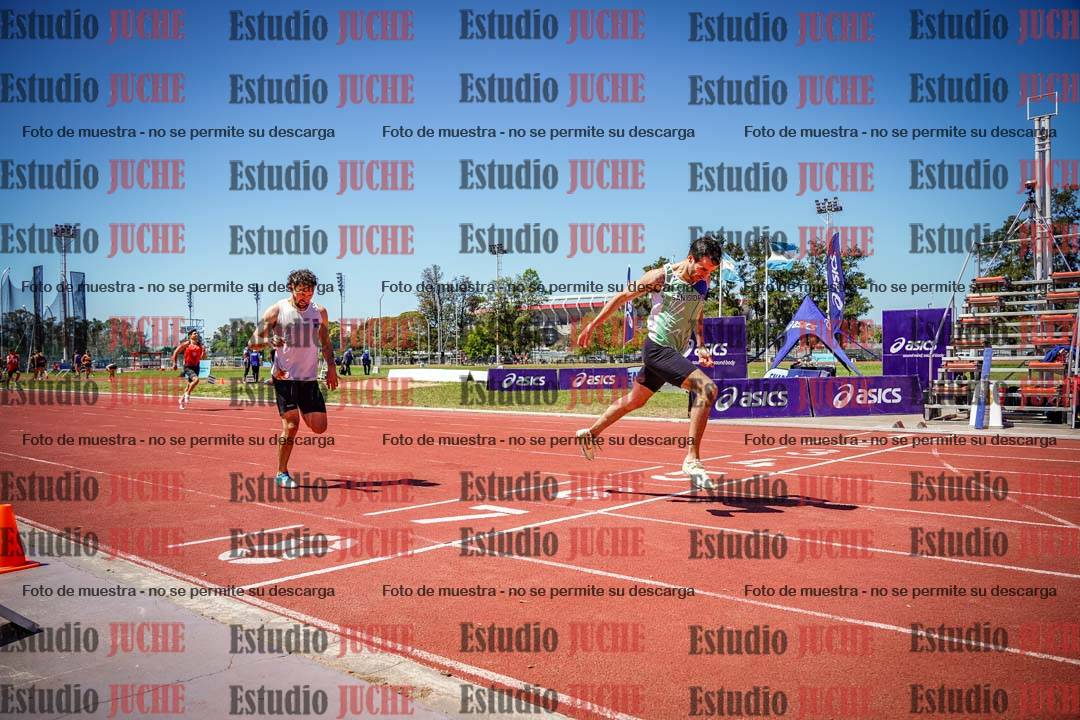 Fotos de los 400 m llanos de varones