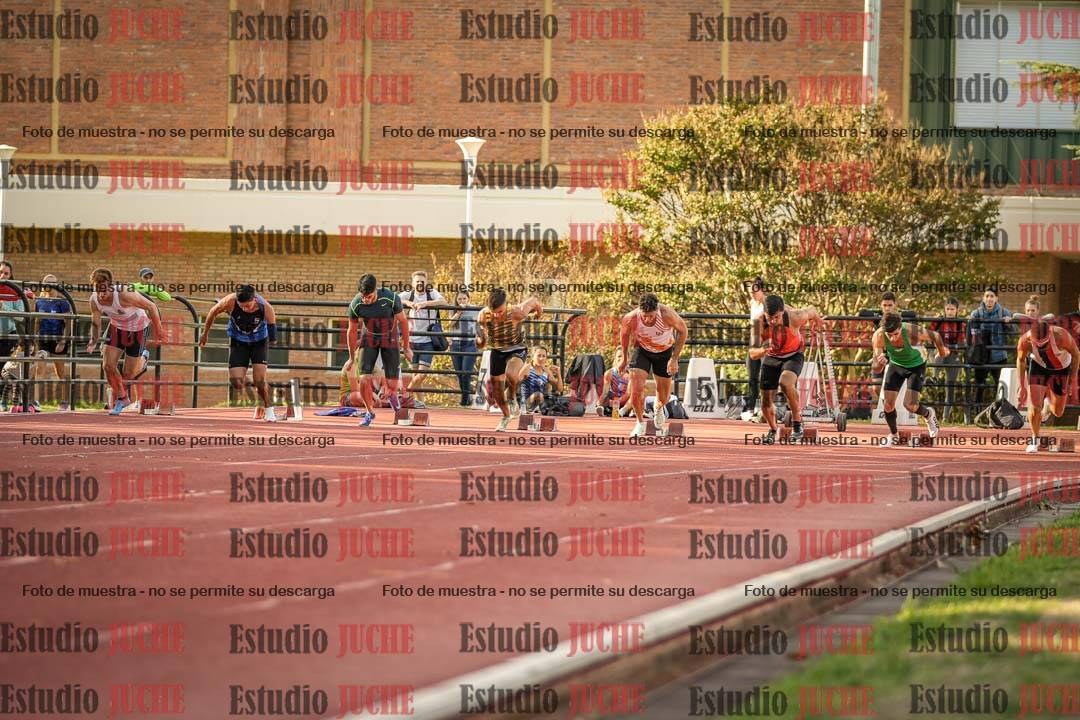 Fotos de los 100 m llanos de varones - FINAL
