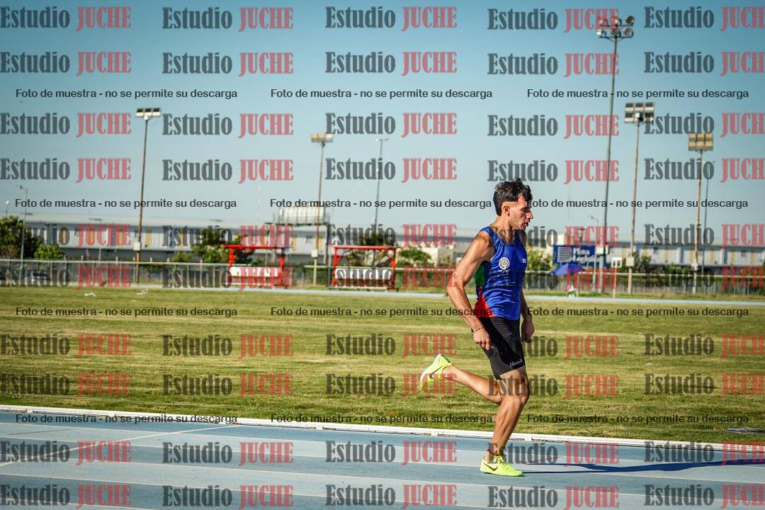 Fotos de los 400 m llanos de varones