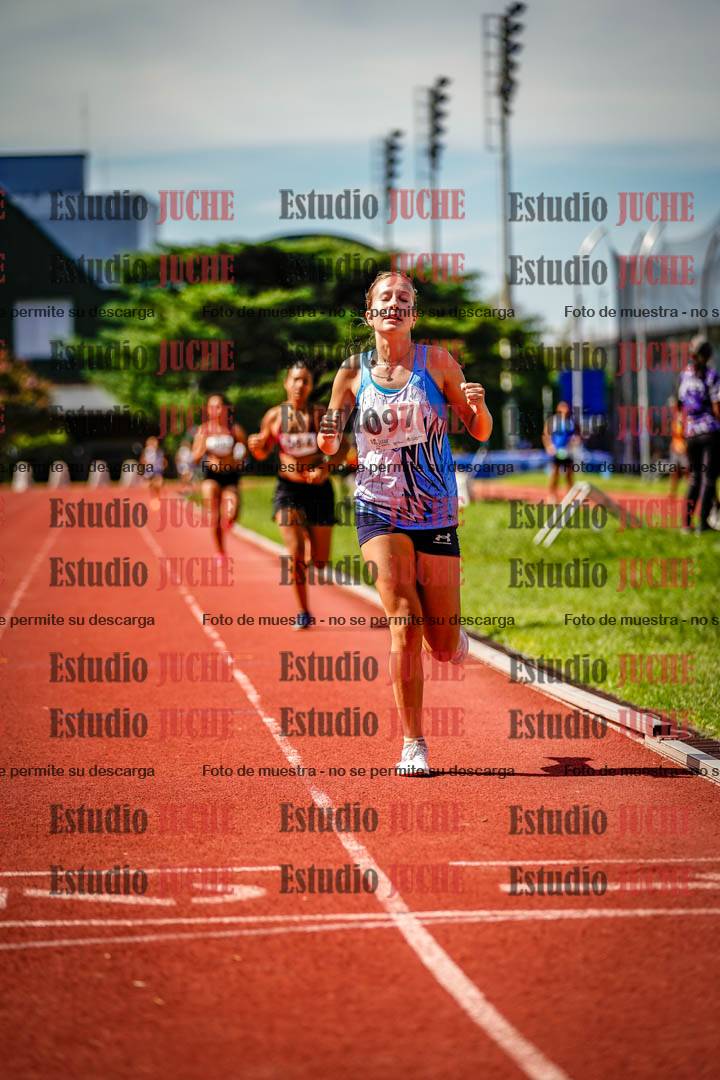 Fotos de los 600 m de mujeres