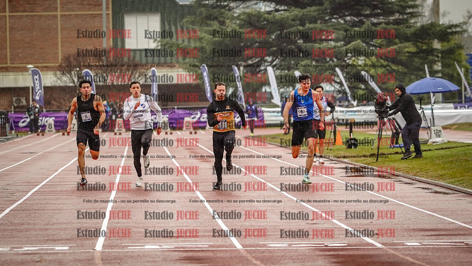 Fotos de los 100 m llanos de varones - FINAL