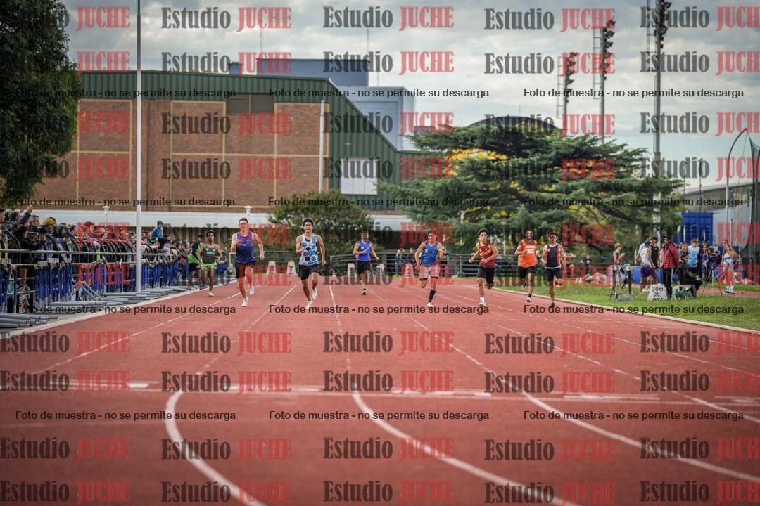 Fotos de los 400 m llanos de varones