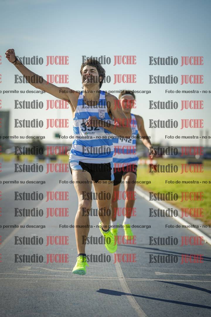 Fotos de los 1500 m llanos de varones