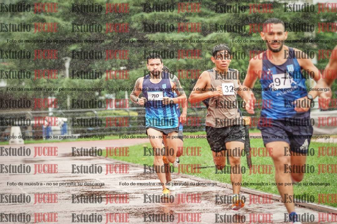 Fotos de los 800 m de varones