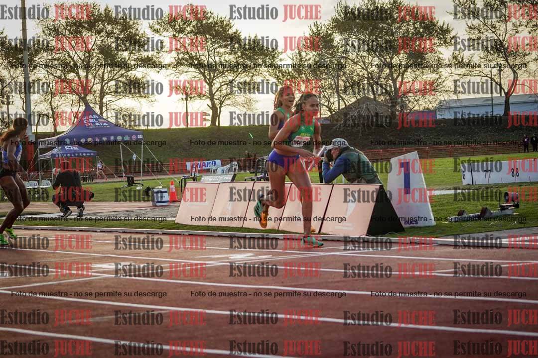 Fotos de los relevos 4x400 m de mujeres