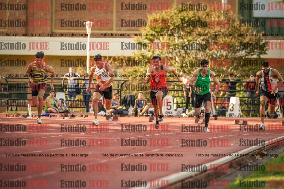Fotos de los 100 m llanos de varones - FINAL