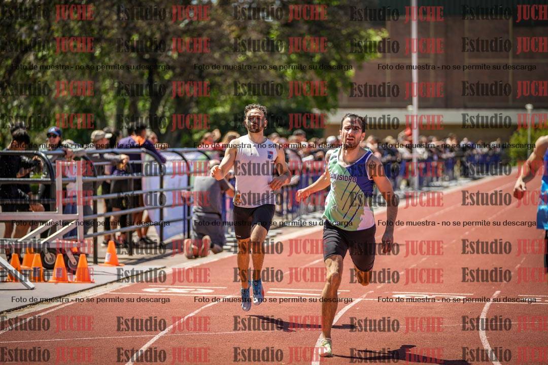 Fotos de los 400 m llanos de varones