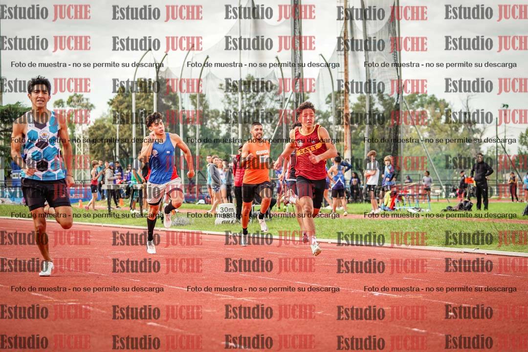 Fotos de los 400 m llanos de varones