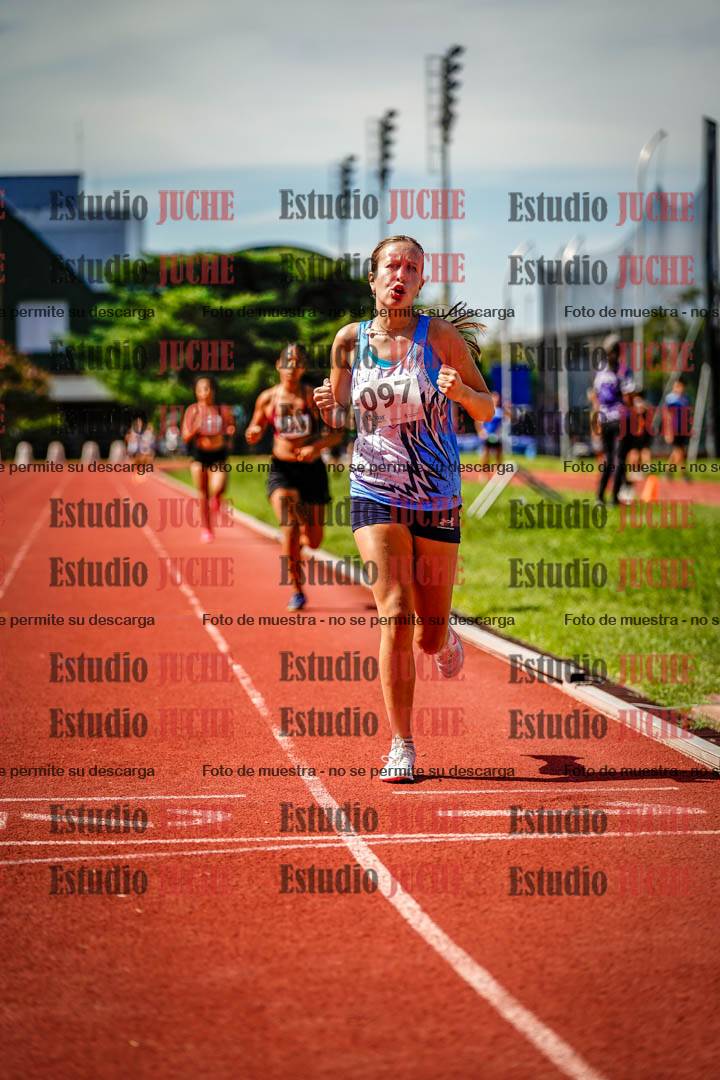 Fotos de los 600 m de mujeres