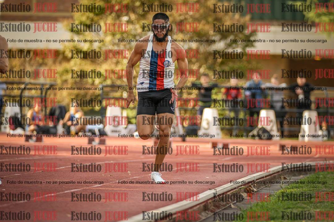 Fotos de los 100 m llanos de varones - FINAL