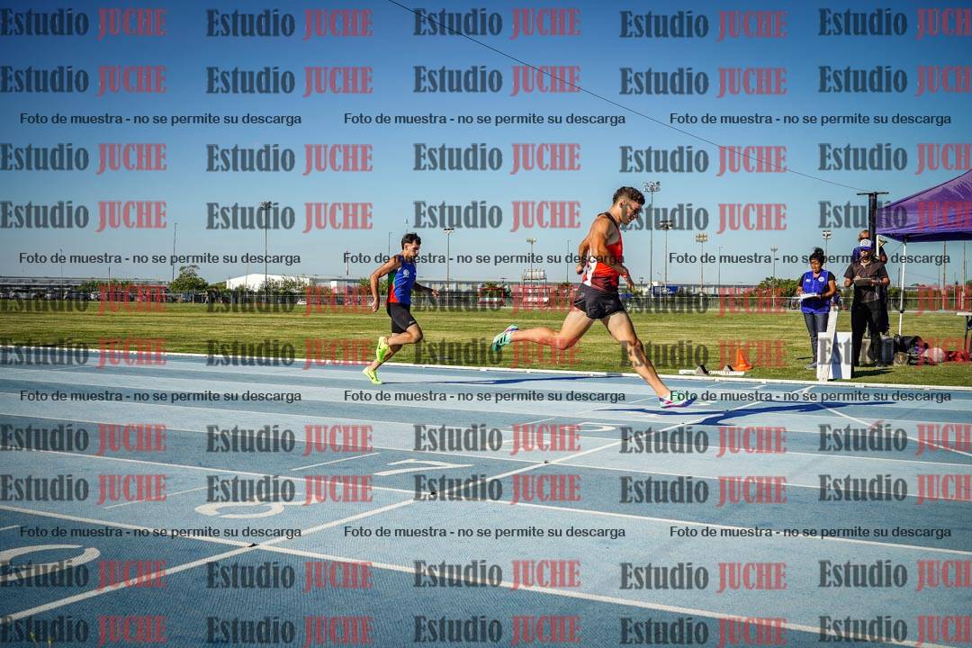 Fotos de los 400 m llanos de varones