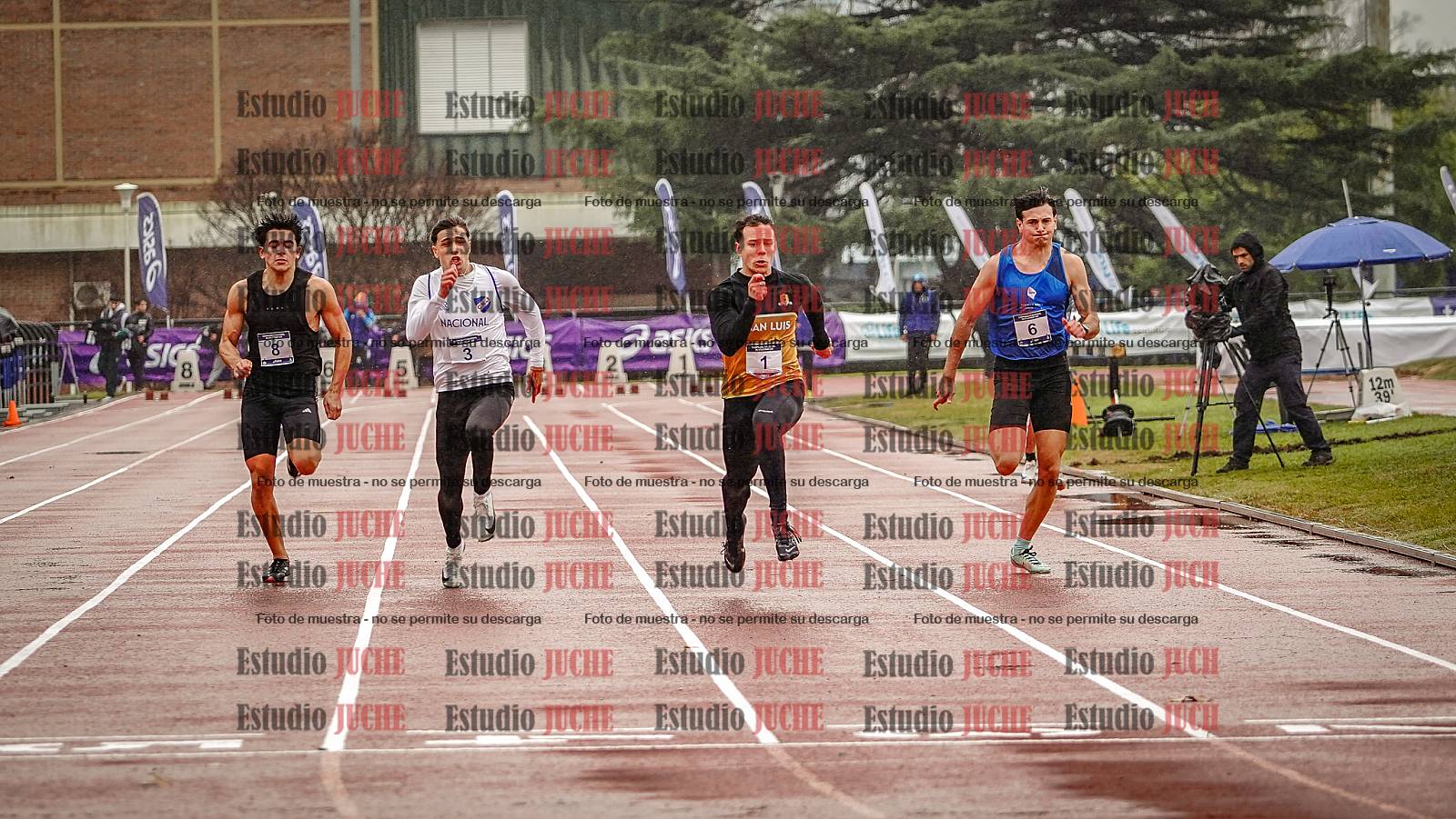 Fotos de los 100 m llanos de varones - FINAL
