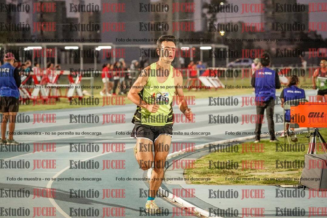 Fotos de los 3000 m llanos de varones