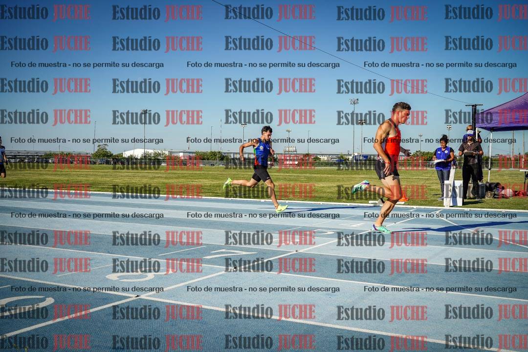 Fotos de los 400 m llanos de varones