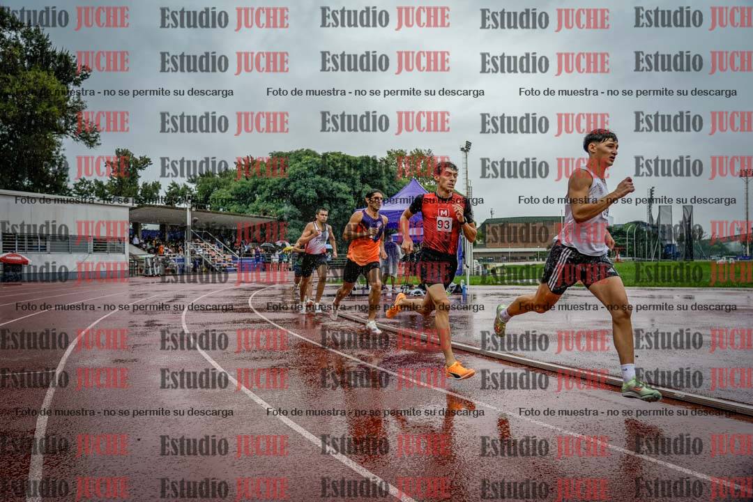 Fotos de los 800 m de varones