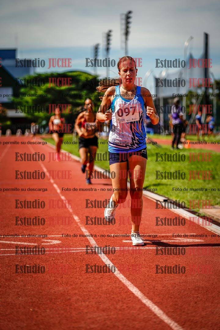 Fotos de los 600 m de mujeres