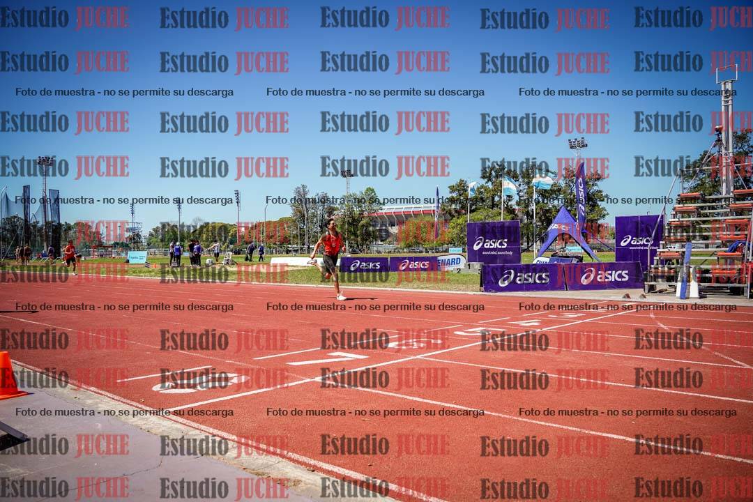 Fotos de los 400 m llanos de varones