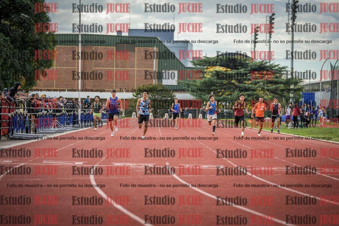 Fotos de los 400 m llanos de varones