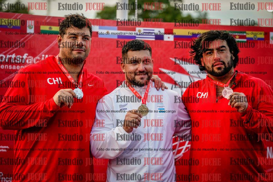 Fotos de algunos extras y podios del día 1