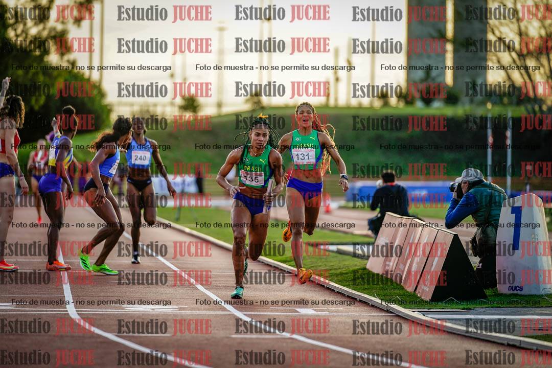 Fotos de los relevos 4x400 m de mujeres