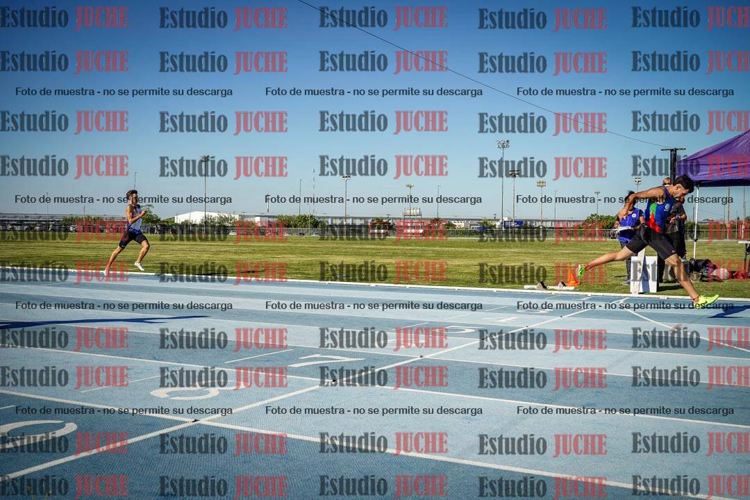 Fotos de los 400 m llanos de varones