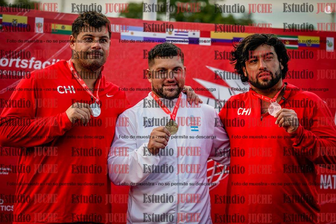 Fotos de algunos extras y podios del día 1