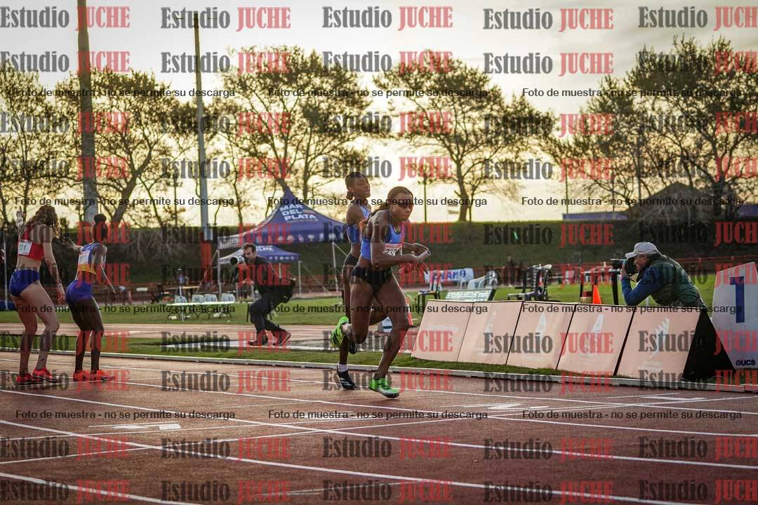 Fotos de los relevos 4x400 m de mujeres