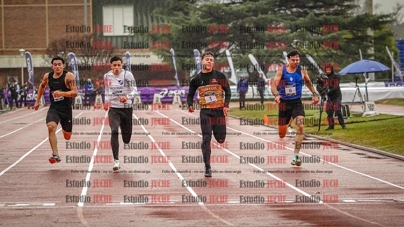 Fotos de los 100 m llanos de varones - FINAL