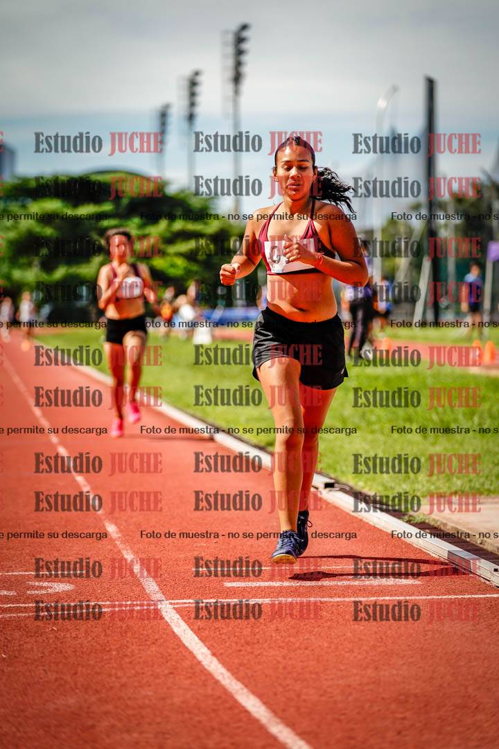 Fotos de los 600 m de mujeres