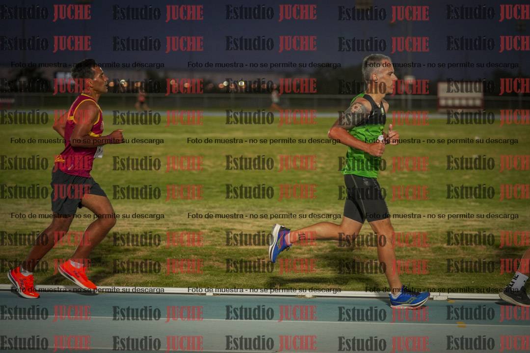 Fotos de los 3000 m llanos de varones