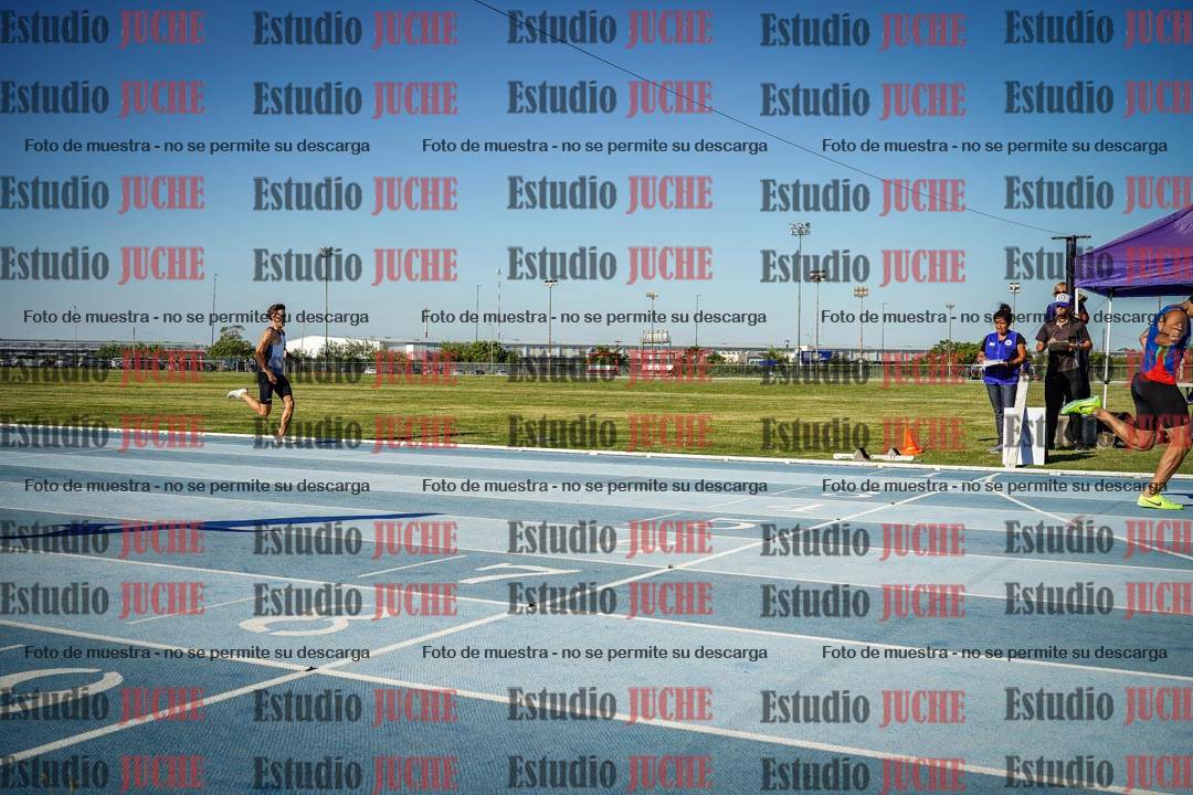 Fotos de los 400 m llanos de varones