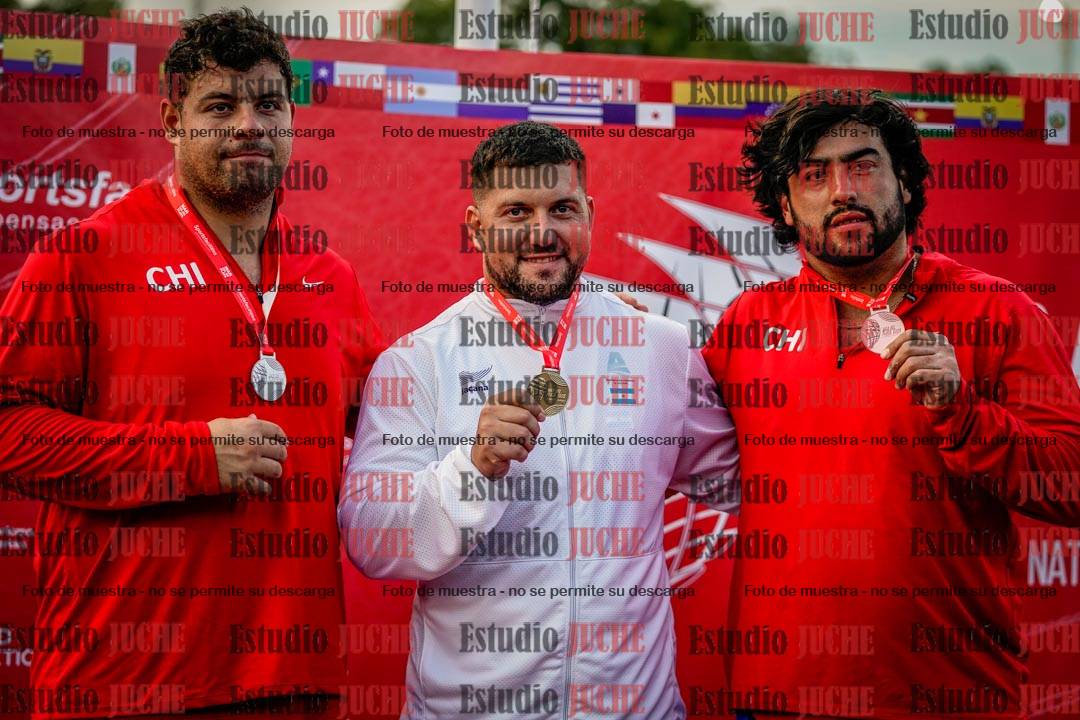 Fotos de algunos extras y podios del día 1